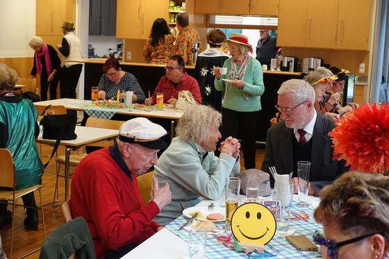 Faschingsfrühschoppen im Pfarrsaal